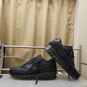 Nike Air Max 90 triple Black men's size 8.5